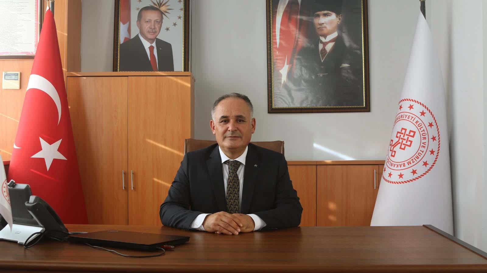Adem Özel.jpg Adem Özel.jpg